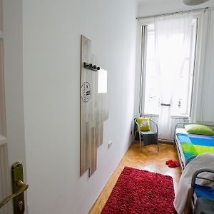 Budget Kamer met Twee Aparte Bedden